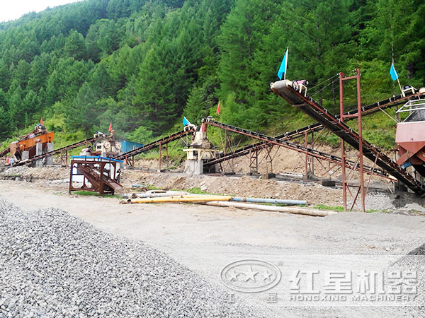 山東臨沂石英砂制砂工藝現(xiàn)場 山東臨沂石英砂制砂工藝現(xiàn)場