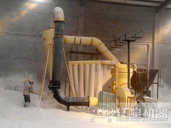 膨潤土磨粉生產(chǎn)線現(xiàn)場圖 膨潤土磨粉生產(chǎn)線現(xiàn)場圖