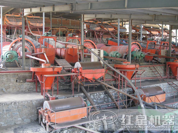 磁選機(jī)現(xiàn)場(chǎng) 磁選機(jī)現(xiàn)場(chǎng)