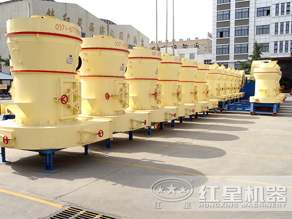 400目雷蒙磨粉機廠家車間一角 400目雷蒙磨粉機廠家車間一角