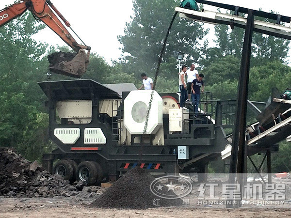 車載移動制砂機生產(chǎn)現(xiàn)場 車載移動制砂機生產(chǎn)現(xiàn)場