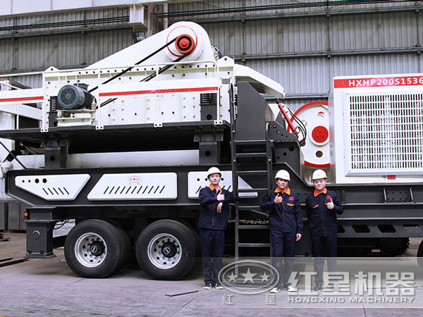 大型車載碎石機(jī) 大型車載碎石機(jī)