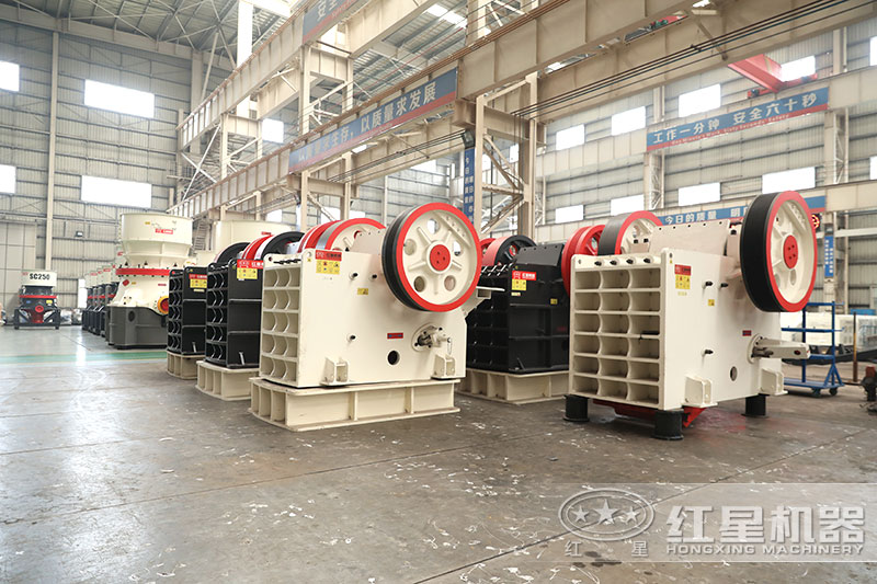 1060破碎機(jī)，紅星機(jī)器廠家車間現(xiàn)貨