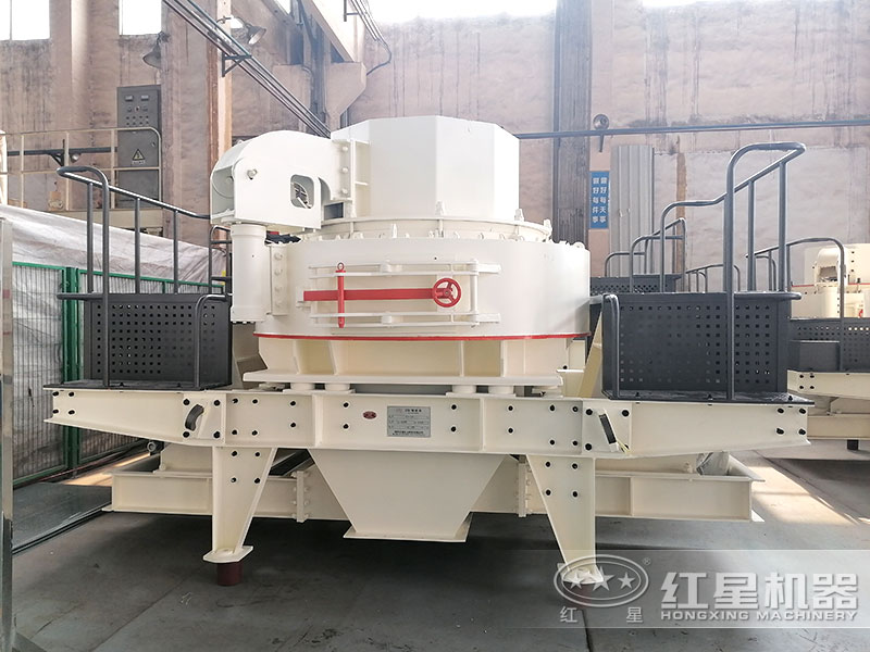 進料尺寸為硬料：35mm,軟料30mm，處理能力120-180t/h，雙電機功率為4p 110kw