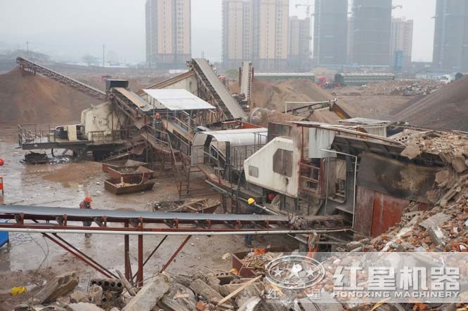 建筑垃圾破碎現(xiàn)場 建筑垃圾破碎現(xiàn)場