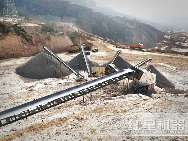 青石反擊碎石機(jī)現(xiàn)場施工圖 青石反擊碎石機(jī)現(xiàn)場施工圖