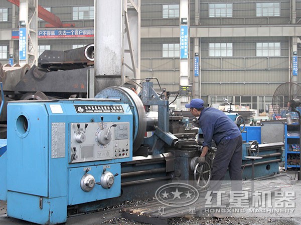 流動河卵石打沙機車間生產(chǎn)圖 流動河卵石打沙機車間生產(chǎn)圖