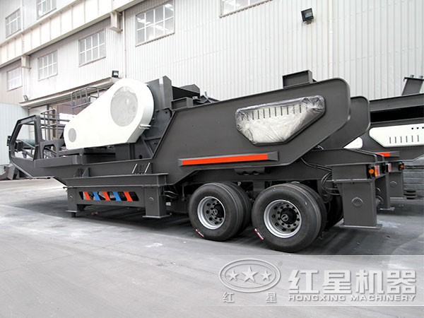 紅星輪胎式流動(dòng)石子破碎車(chē) 紅星輪胎式流動(dòng)石子破碎車(chē)