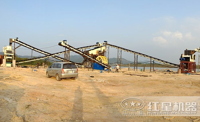 沙場碎石機生產線現(xiàn)場 沙場碎石機生產線現(xiàn)場