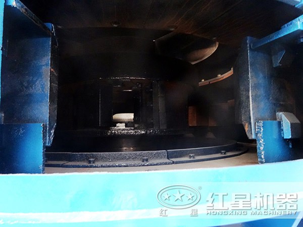 VSI制砂機進料深腔細節(jié)圖 VSI制砂機進料深腔細節(jié)圖