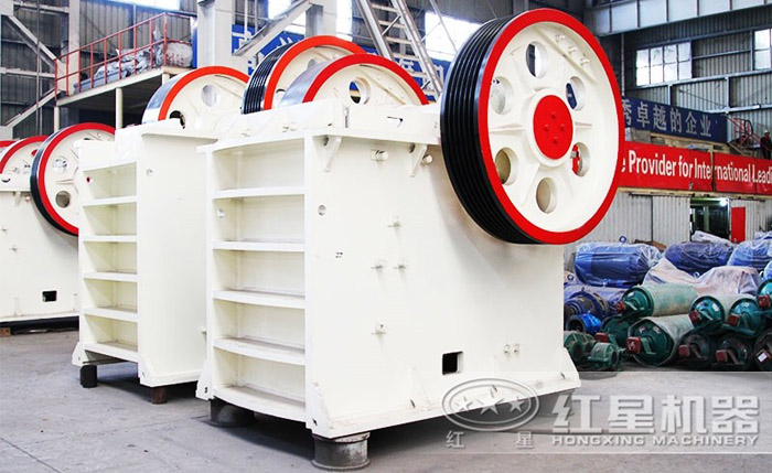 板巖顎式破碎機(jī) 板巖顎式破碎機(jī)