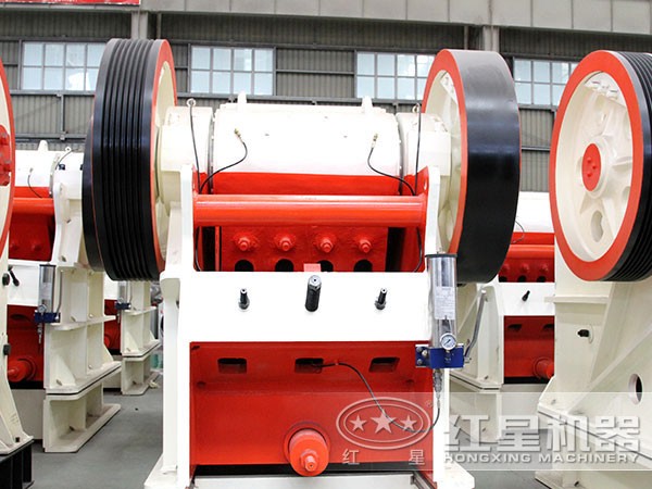 顎式石頭破碎機(jī) 顎式石頭破碎機(jī)