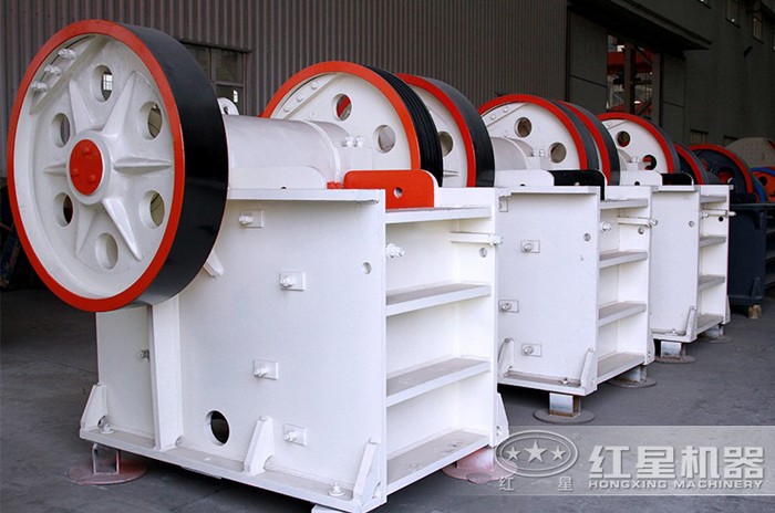 PE顎式破碎機(jī) PE顎式破碎機(jī)