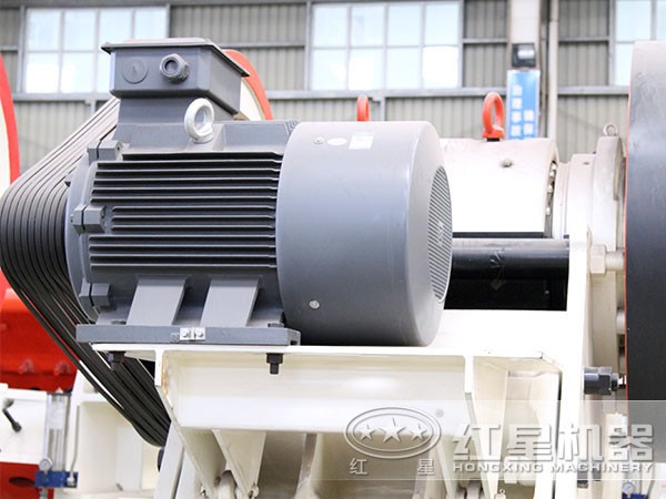 顎式細(xì)碎機(jī)電機(jī)裝置 顎式細(xì)碎機(jī)電機(jī)裝置