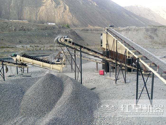 螺旋式洗砂機(jī)現(xiàn)場 螺旋式洗砂機(jī)現(xiàn)場