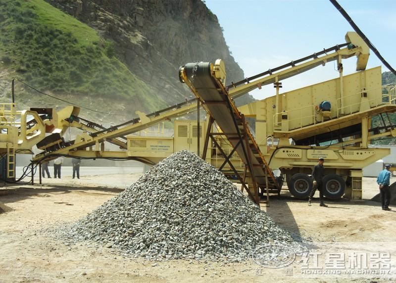 移動(dòng)式石子破碎機(jī) 移動(dòng)式石子破碎機(jī)