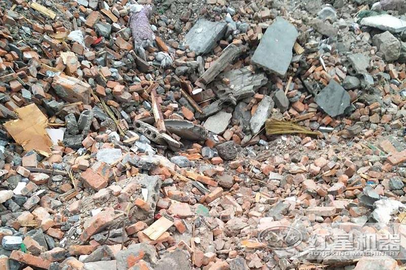 待處理的建筑垃圾 待處理的建筑垃圾
