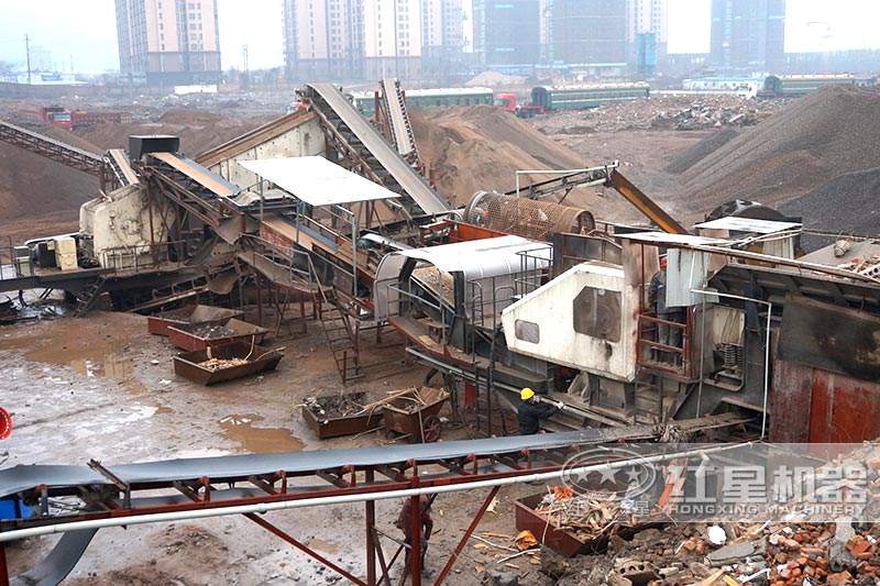 建筑垃圾破碎機(jī)-輪胎式移動破碎站，雙機(jī)聯(lián)合