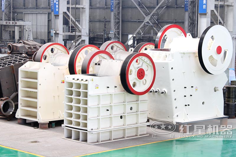 顎式破碎機(jī)型號(hào)多樣，現(xiàn)貨