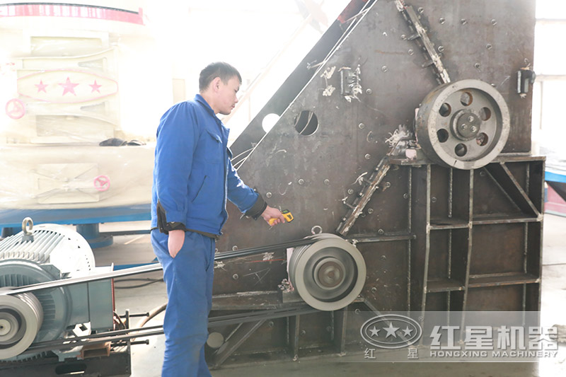 雙級(jí)煤渣粉碎機(jī)車間 雙級(jí)煤渣粉碎機(jī)車間