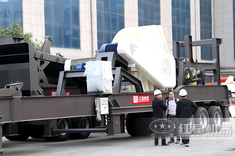 建筑垃圾粉碎車客戶考察 建筑垃圾粉碎車客戶考察
