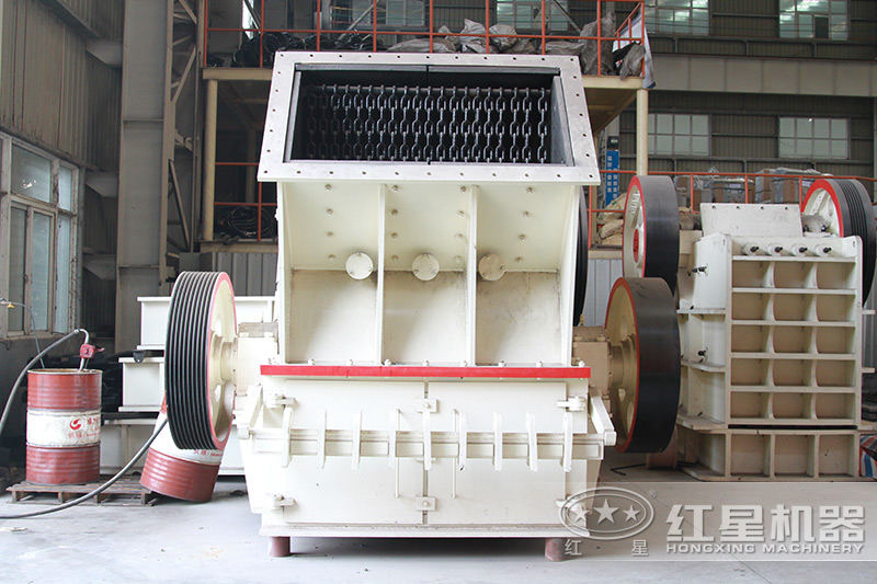 單段破碎機(jī)正面圖 單段破碎機(jī)正面圖