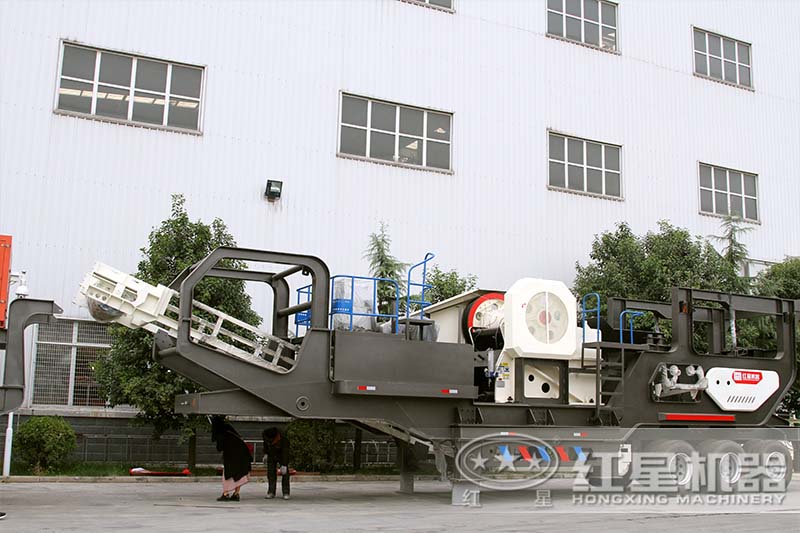 輪式破碎車 輪式破碎車