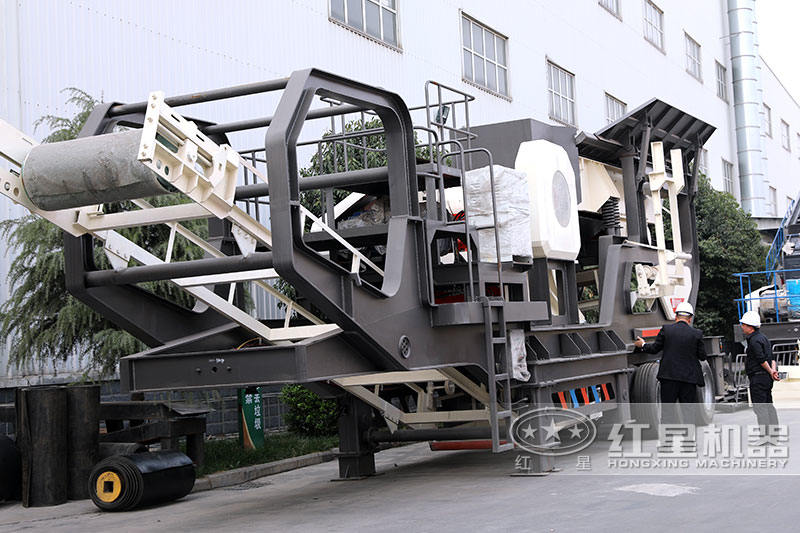 移動(dòng)鄂式破碎機(jī)客戶考察 移動(dòng)鄂式破碎機(jī)客戶考察