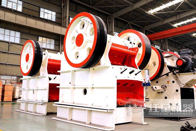 粗碎顎式破碎機(jī) 粗碎顎式破碎機(jī)