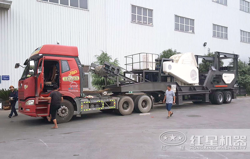 輪胎移動沙石粉碎機 輪胎移動沙石粉碎機