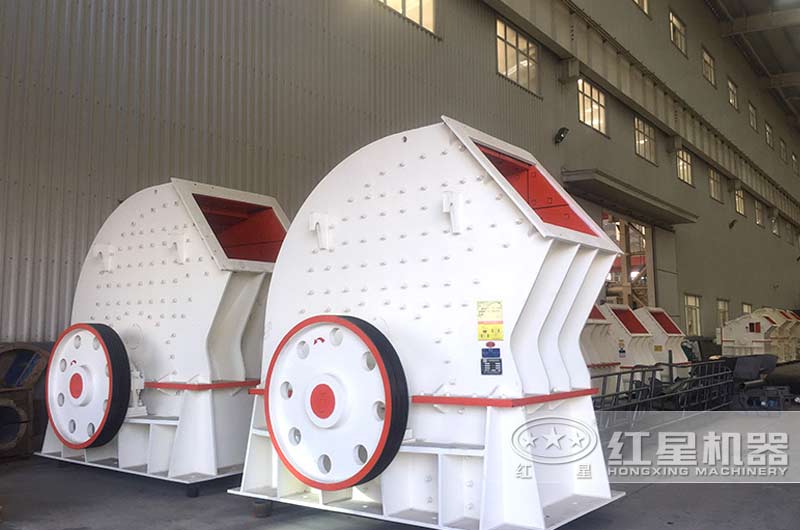 中型錘式制砂機(jī) 中型錘式制砂機(jī)