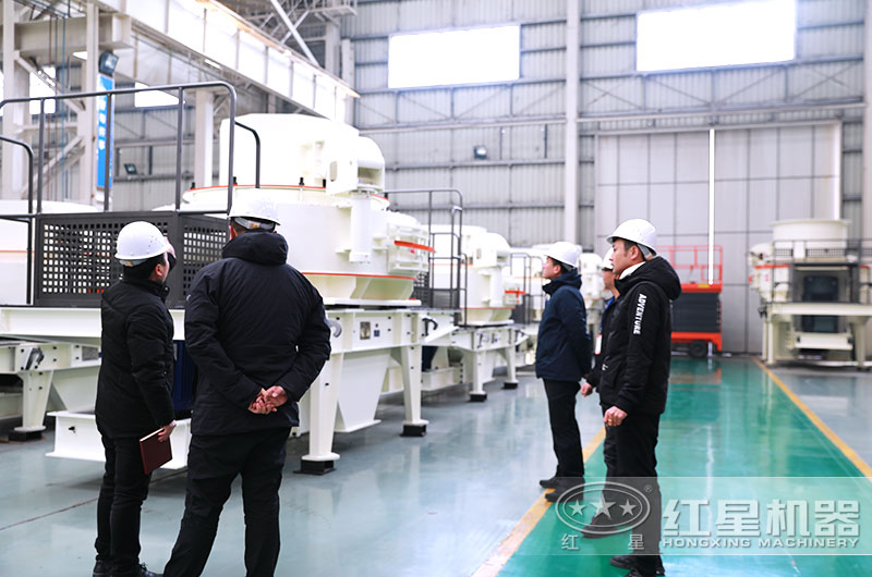 客戶來廠參觀人工機制砂設(shè)備 客戶來廠參觀人工機制砂設(shè)備