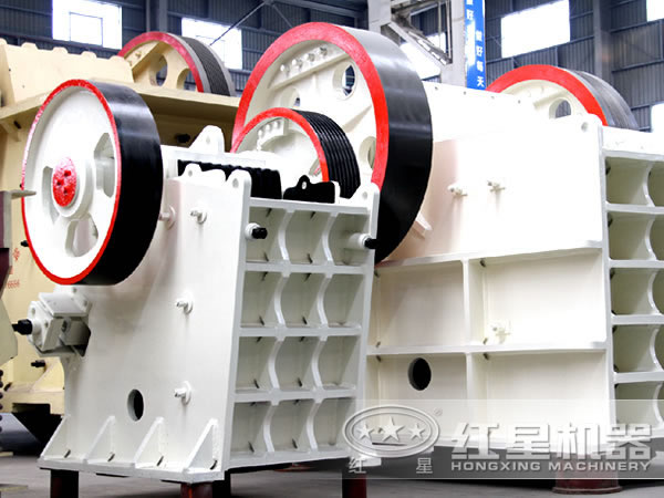 鄂式破碎機車間 鄂式破碎機車間