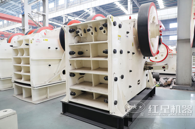 大型顎式破碎機 大型顎式破碎機