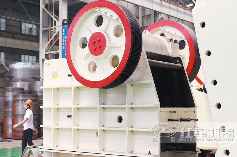 鄂式破碎機(jī) 鄂式破碎機(jī)