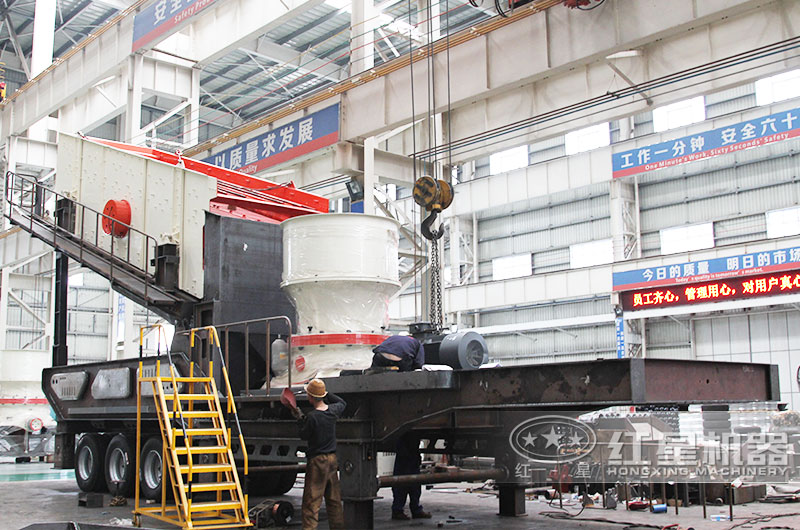 移動混凝土破碎機(jī) 移動混凝土破碎機(jī)