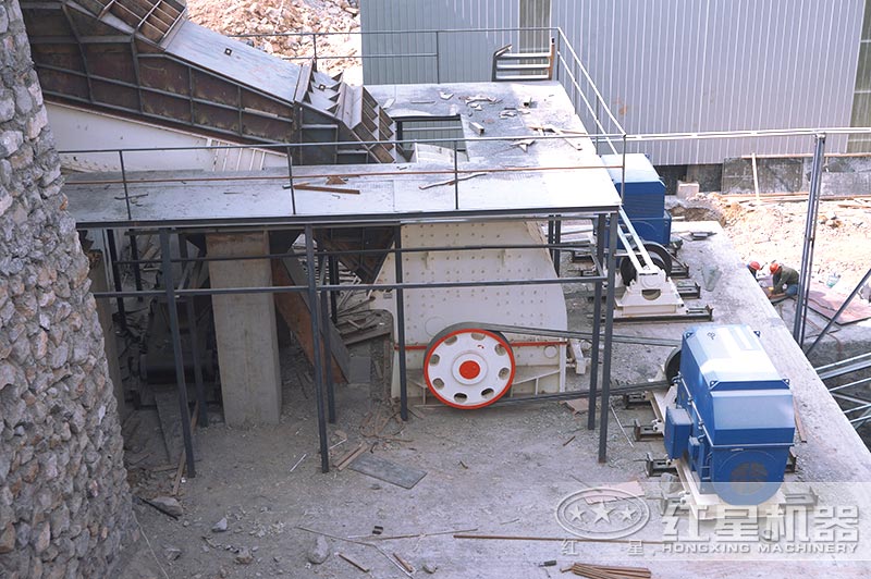 錘式制砂機(jī) 錘式制砂機(jī)