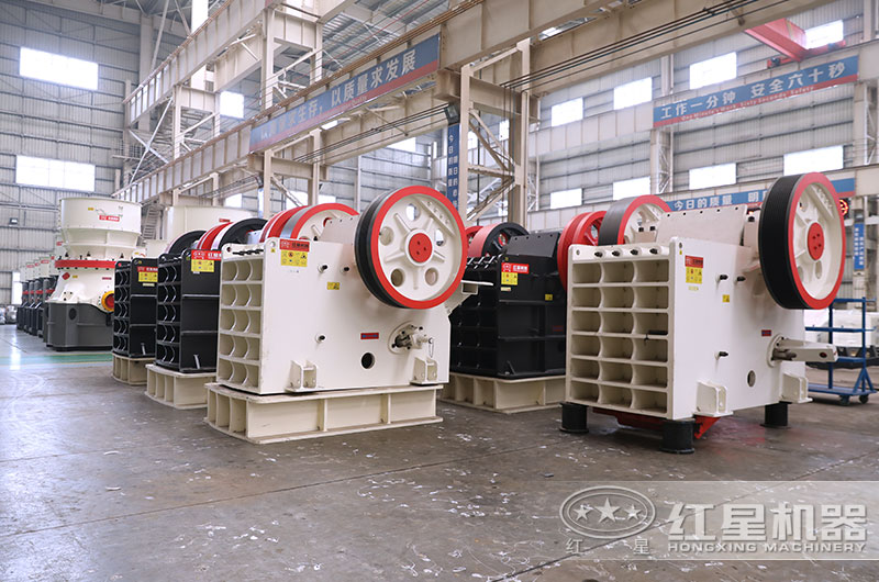 顎式液壓石頭破碎機(jī)圖片 顎式液壓石頭破碎機(jī)圖片