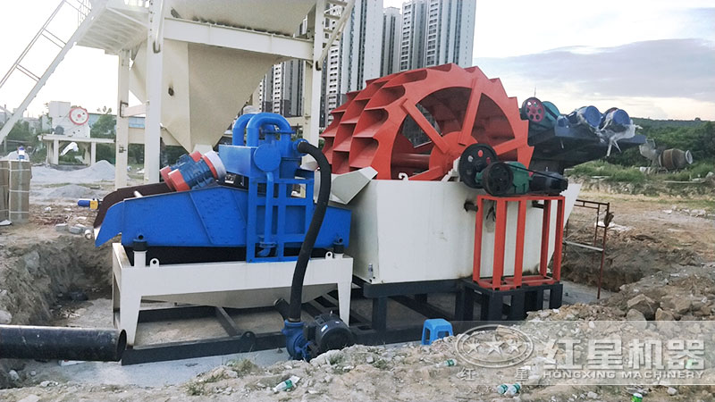 輪斗式洗砂機(jī)安裝現(xiàn)場 輪斗式洗砂機(jī)安裝現(xiàn)場