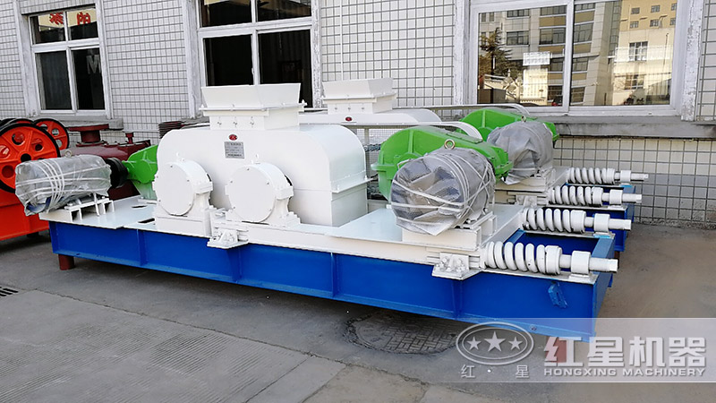對(duì)輥制砂機(jī) 對(duì)輥制砂機(jī)